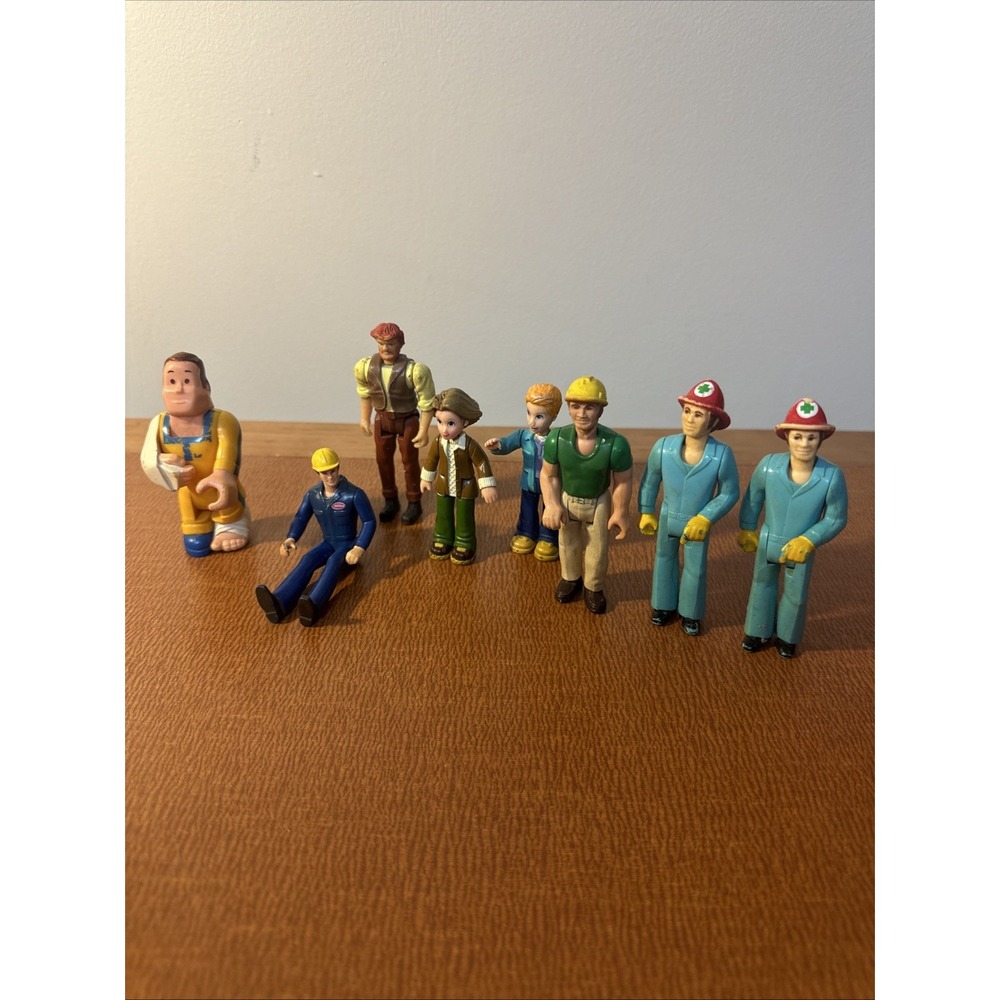 Vtg Fisher Price & Galoob Figures: Husky Helper, A Team Viper, Adventure People